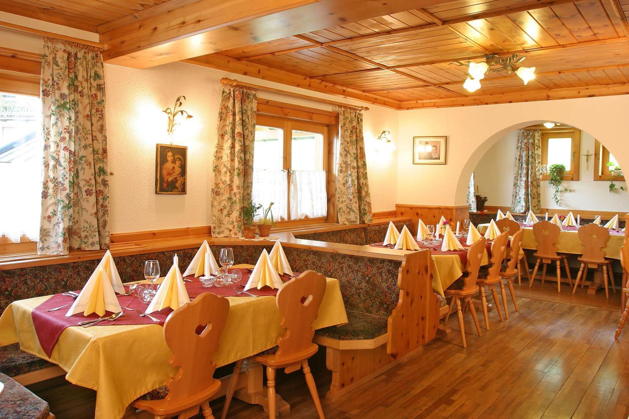 Pension Sonneck Neukirchen am Großvenediger المظهر الخارجي الصورة